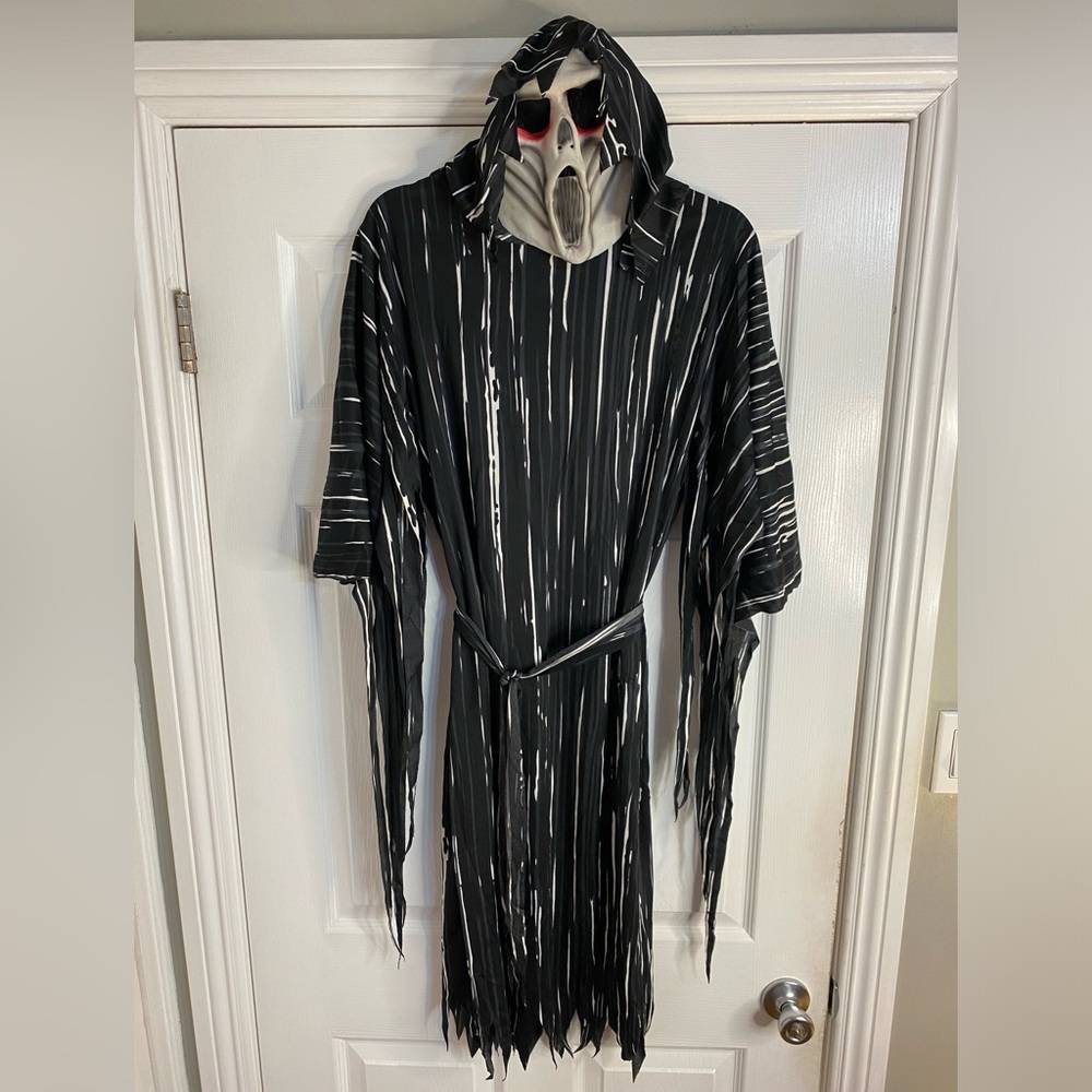 Howling Horror Costume Child X-Large Robe attached Hood, Waist Tie, Mask Used 1x